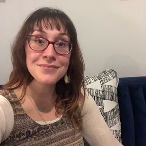 Meet your Posher, Julie